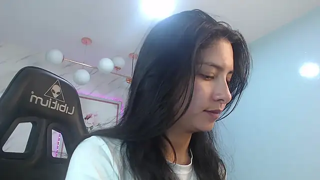 victoria hernandez t  online show from July 23, 2026, 1:08 pm