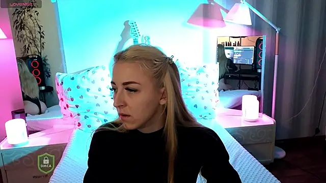 space danger online show from October 26, 2025, 3:01 pm