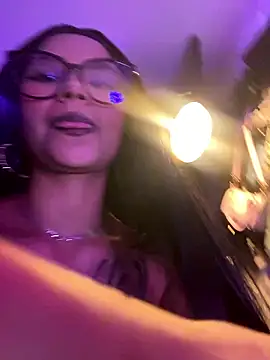 Snapshot of Stefany_44 chatting on January 7, 2026, 9:31 pm Stefany 44 online show from January 7, 2026, 9:31 pm