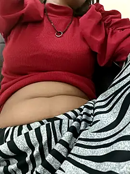 Snapshot of Alia-00 chatting on October 29, 2025, 4:17 pm Alia-00 online show from October 29, 2025, 4:17 pm