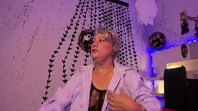 JaddeWalker online show from October 28, 2025, 11:31 am