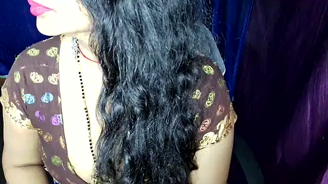 Snapshot of QUEEN_SAKHI- chatting on July 7, 2026, 12:09 pm QUEEN SAKHI- online show from July 7, 2026, 12:09 pm