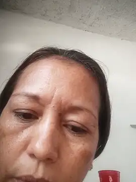 marinita13 online show from October 15, 2025, 7:33 pm