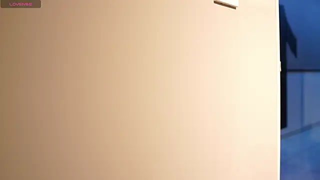 Ariaa Isabell online show from November 7, 2025, 1:04 pm