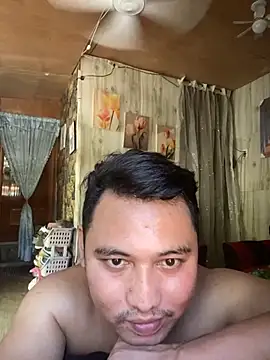 Snapshot of BicuriousExploer chatting on November 2, 2025, 3:33 am BicuriousExploer online show from November 2, 2025, 3:33 am