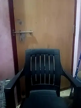 Jessi 25 online show from January 14, 2026, 6:33 pm