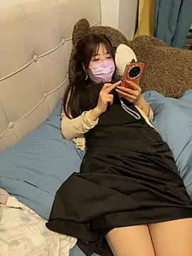 xiao-mo520 online show from May 11, 2026, 2:45 pm