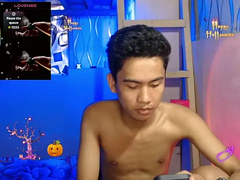 Demure Asian143 online show from November 2, 2025, 6:51 am