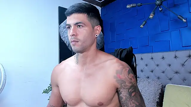 andres-clark92 online show from October 24, 2025, 5:56 pm