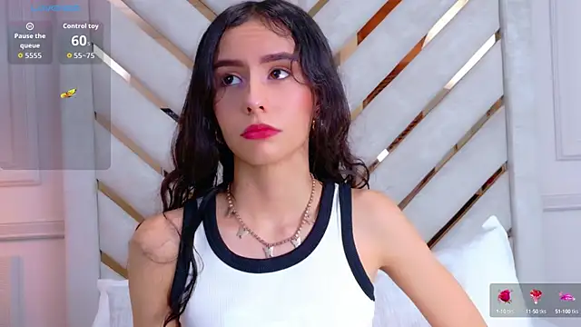 Sarah-Grace online show from September 10, 2025, 3:05 am