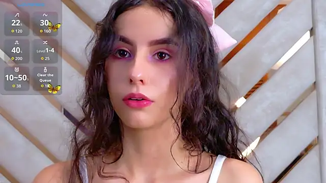 Sarah-Grace online show from September 30, 2025, 3:01 am