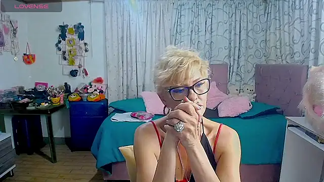Snapshot of isabella-lips007 chatting on July 27, 2026, 1:34 am isabella-lips007 online show from July 27, 2026, 1:34 am
