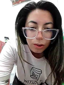 Miranda sexlove  online show from October 23, 2025, 3:32 pm