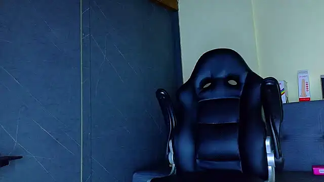 ALANNFERRER online show from March 5, 2026, 10:12 am