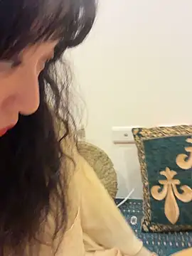 Snapshot of Etherealcat33 chatting on December 17, 2025, 4:12 pm Etherealcat33 online show from December 17, 2025, 4:12 pm