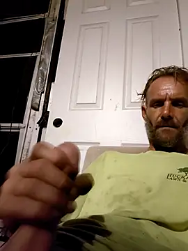 Hungwell1515 online show from July 13, 2026, 6:13 am
