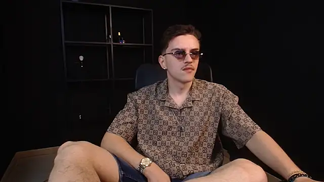 Snapshot of FelixStarkk chatting on July 7, 2026, 7:23 am FelixStarkk online show from July 7, 2026, 7:23 am