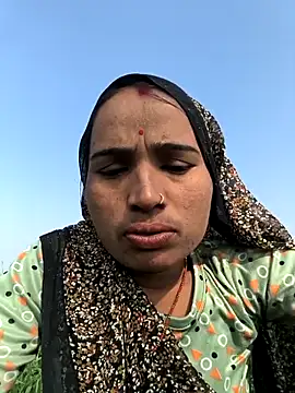 Snapshot of Hot_raaani chatting on December 19, 2025, 7:55 am Hot raaani online show from December 19, 2025, 7:55 am