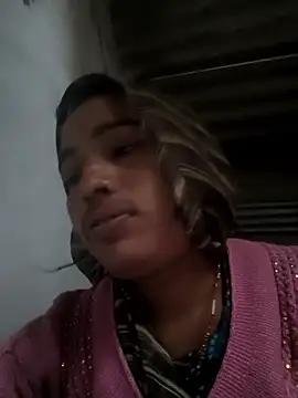 Snapshot of Hot_raaani chatting on December 17, 2025, 1:43 am Hot raaani online show from December 17, 2025, 1:43 am