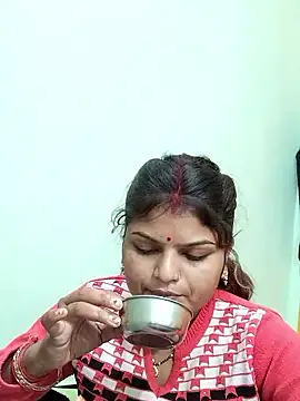 Hot mirchjii online show from January 7, 2026, 5:45 am