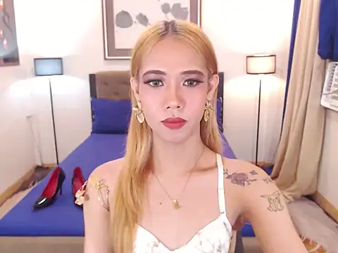 Snapshot of PreciousAmore chatting on May 22, 2026, 10:13 am PreciousAmore online show from May 22, 2026, 10:13 am