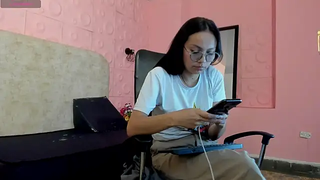 Snapshot of katalina07_1 chatting on April 30, 2026, 8:57 pm katalina07 1 online show from April 30, 2026, 8:57 pm