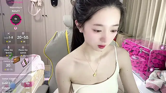 Snapshot of OiOi-666 chatting on February 6, 2026, 1:45 am OiOi-666 online show from February 6, 2026, 1:45 am