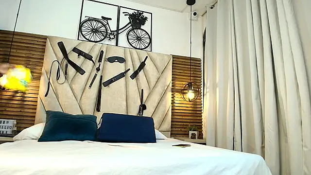 Cinthiabaker online show from November 24, 2025, 11:54 am