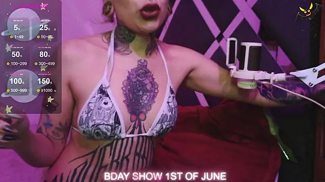 Snapshot of vainilla_doll chatting on May 27, 2026, 1:57 am vainilla doll online show from May 27, 2026, 1:57 am