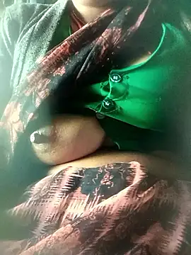 Snapshot of Hot_chinkiji chatting on February 16, 2026, 9:41 am Hot chinkiji online show from February 16, 2026, 9:41 am