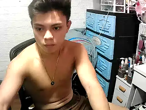 Snapshot of Pinoy_slutcummer69 chatting on May 8, 2026, 8:07 am Pinoy slutcummer69 online show from May 8, 2026, 8:07 am