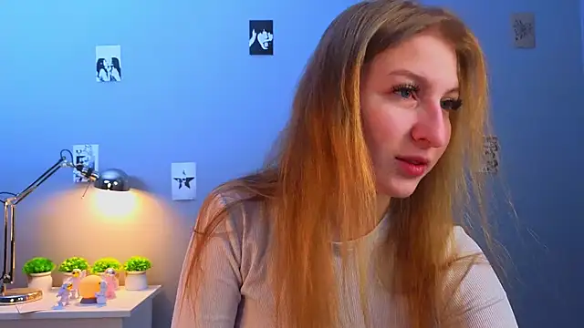 LorettaGladman online show from November 24, 2025, 4:12 am