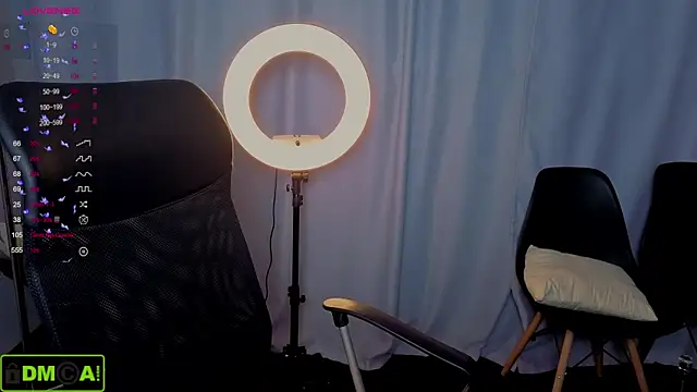 MikaBloom online show from November 16, 2025, 2:05 am