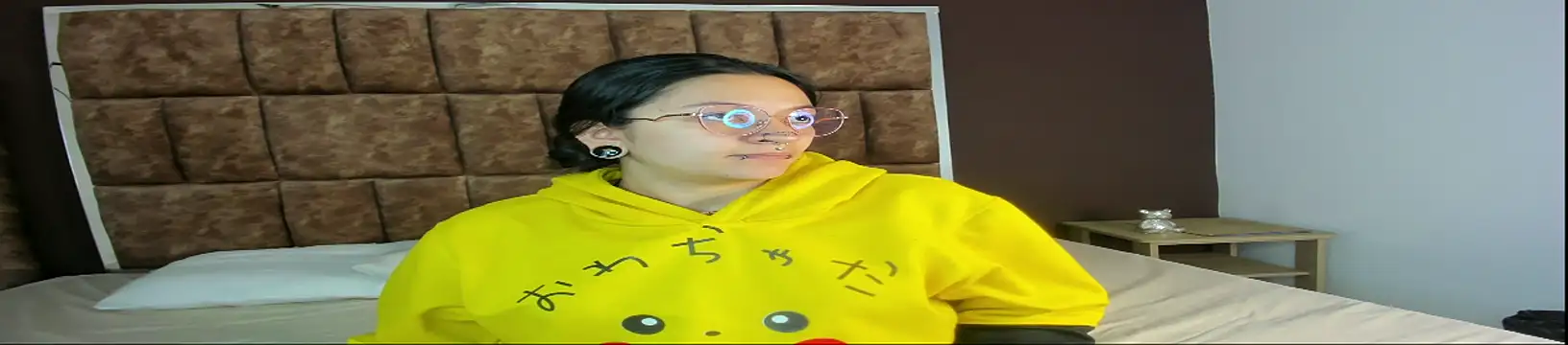 Kitty ravee online show from September 19, 2025, 11:58 am