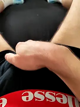 Snapshot of _-neo-_ chatting on April 19, 2026, 1:01 pm -neo- online show from April 19, 2026, 1:01 pm