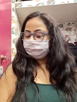 nisha 1110 online show from April 12, 2026, 2:31 pm