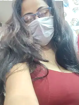 nisha 1110 online show from April 14, 2026, 7:08 pm