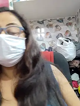 nisha 1110 online show from February 18, 2026, 5:42 pm