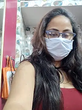 nisha 1110 online show from February 13, 2026, 6:19 pm