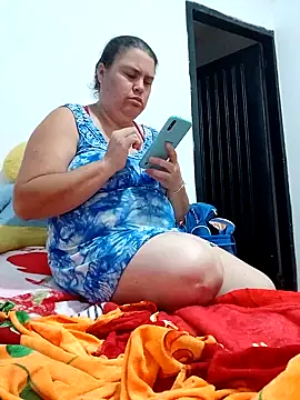 Snapshot of yaneth_ chatting on September 28, 2025, 12:50 am yaneth online show from September 28, 2025, 12:50 am