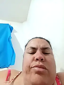 Snapshot of yaneth_ chatting on October 2, 2025, 11:19 pm yaneth online show from October 2, 2025, 11:19 pm