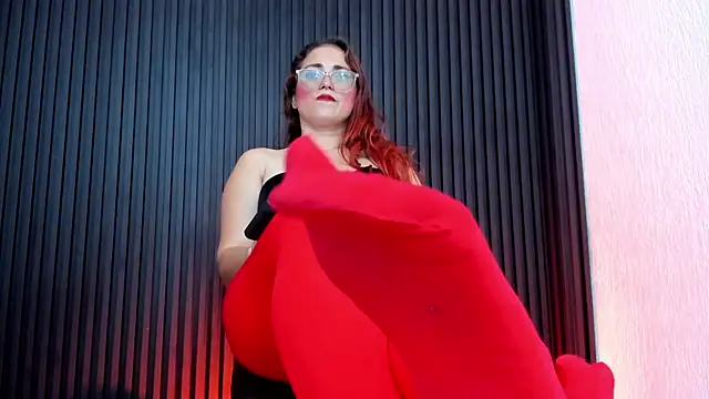 MissKathyfox online show from December 5, 2025, 6:06 pm