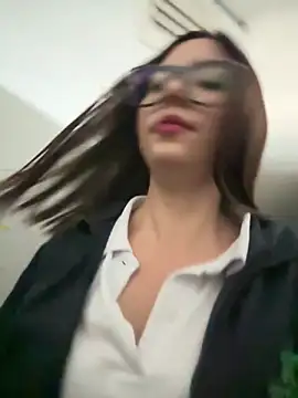 Katie rawwww online show from September 26, 2025, 1:29 pm