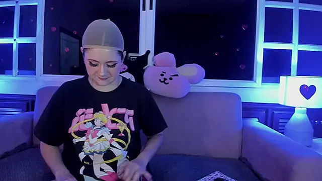 harimoon1 online show from February 19, 2026, 3:14 am