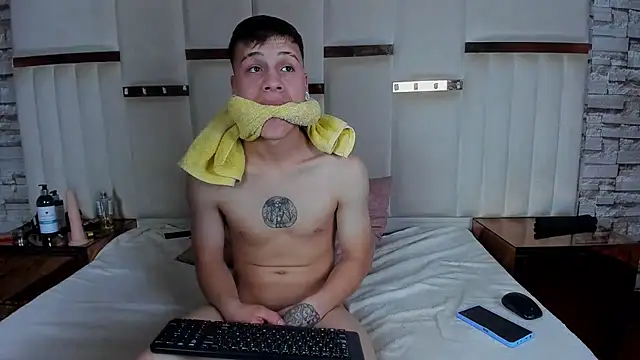 Afroditahh online show from December 13, 2025, 8:04 pm