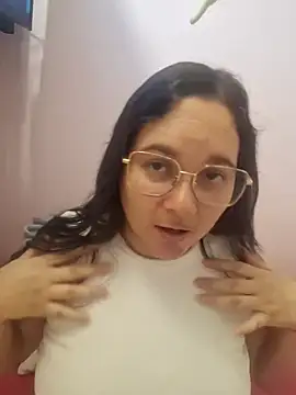 Snapshot of Nicollevega888 chatting on November 5, 2025, 1:09 am Nicollevega888 online show from November 5, 2025, 1:09 am