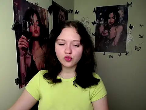 LadyAlice  online show from October 2, 2025, 6:17 am