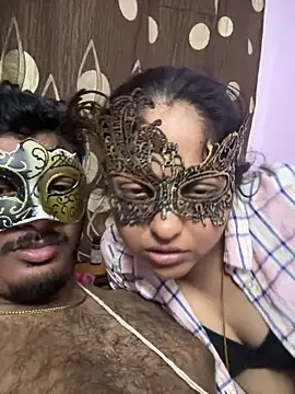 VVcouple online show from October 28, 2025, 6:07 pm