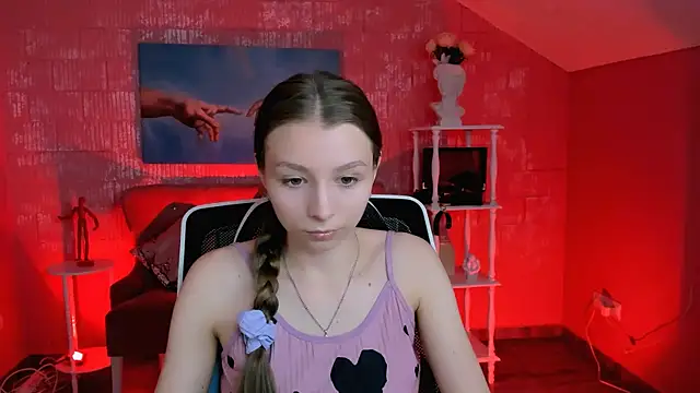 JulieDaniel online show from March 5, 2026, 8:33 am