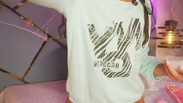 marcela rojas online show from October 29, 2025, 11:42 am